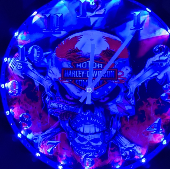 Harley Davidson skull 12" led clock - Picture 8 of 10